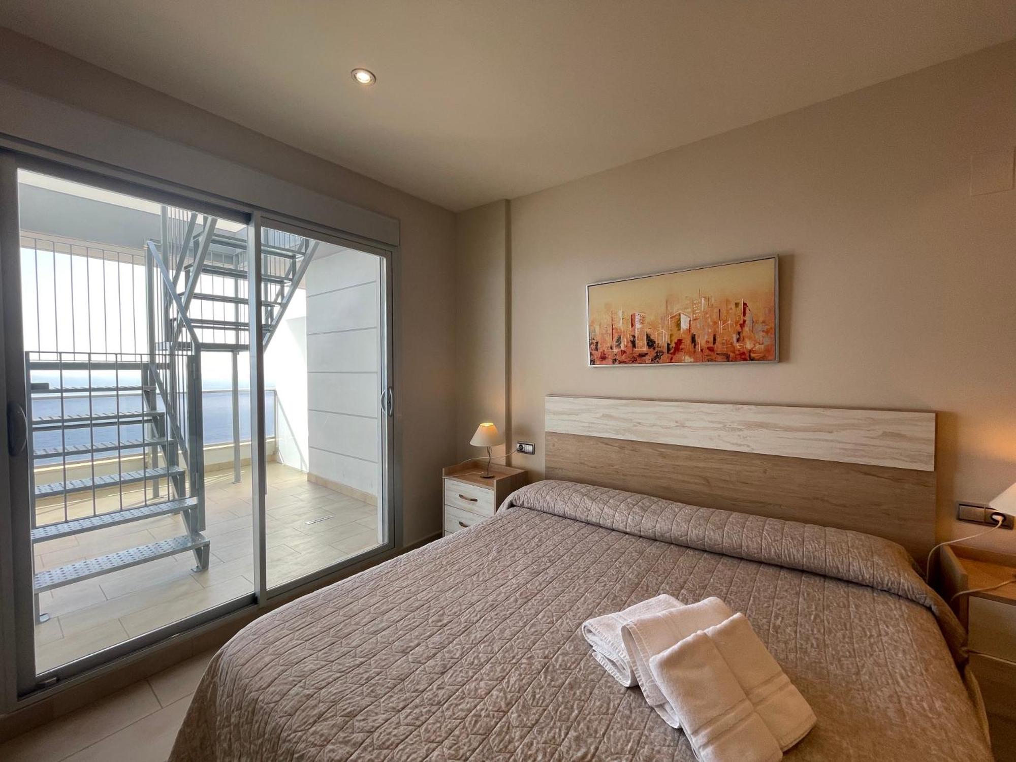 Apartamentos Entremares - Grupo Antonio Perles 卡尔佩 外观 照片