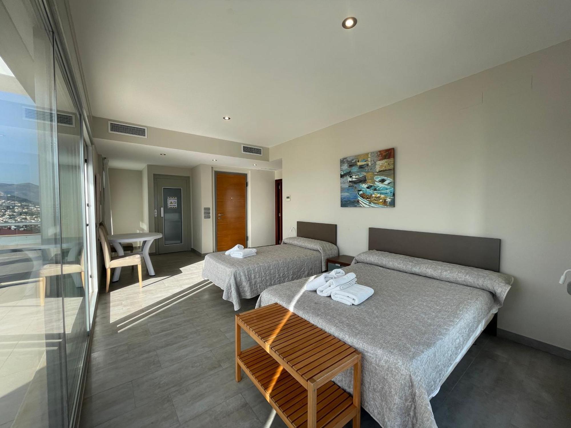 Apartamentos Entremares - Grupo Antonio Perles 卡尔佩 外观 照片